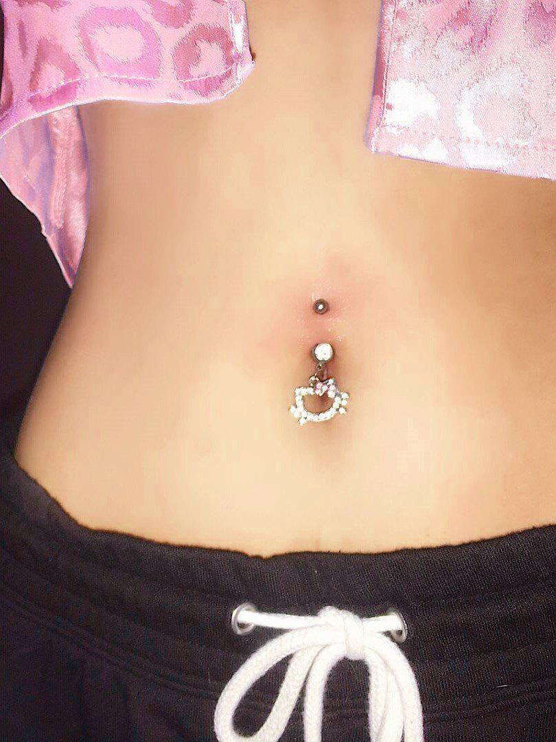 An application scenario or product detail of hello kitty belly ring - Image 15