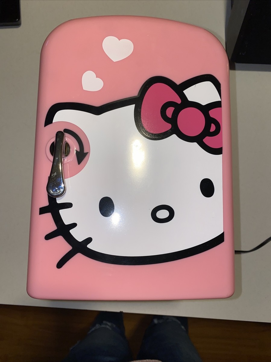 An application scenario or product detail of hello kitty mini refrigerator - Image 19