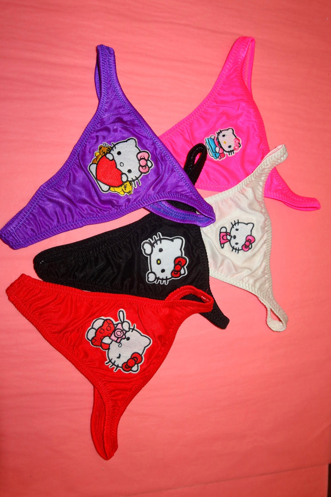 An application scenario or product detail of hello kitty thong - Image 2