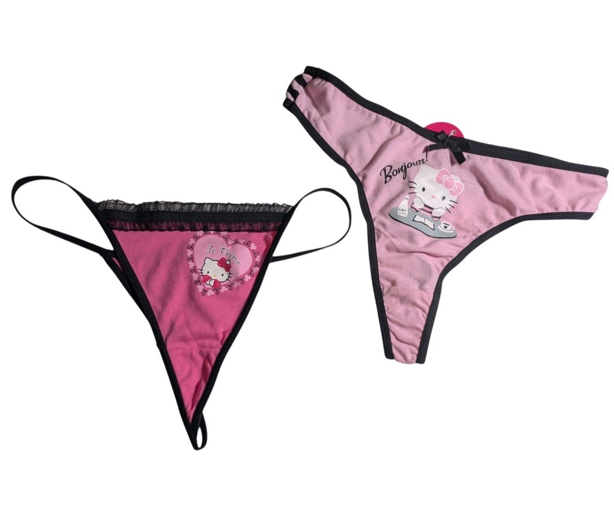 An application scenario or product detail of hello kitty thong - Image 5