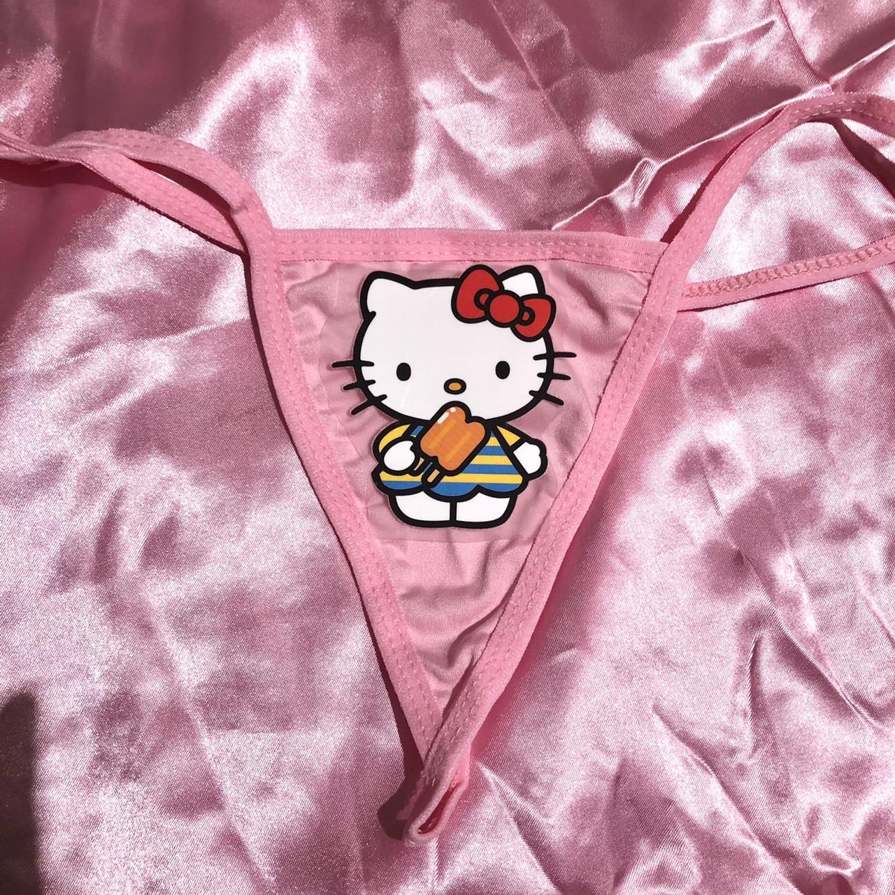 An application scenario or product detail of hello kitty thong - Image 15