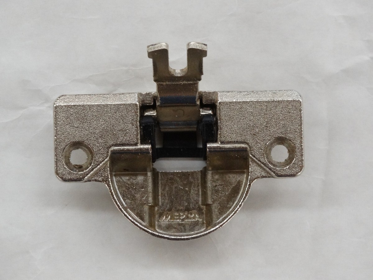 An application scenario or product detail of hinge 654.375.53 - Image 19
