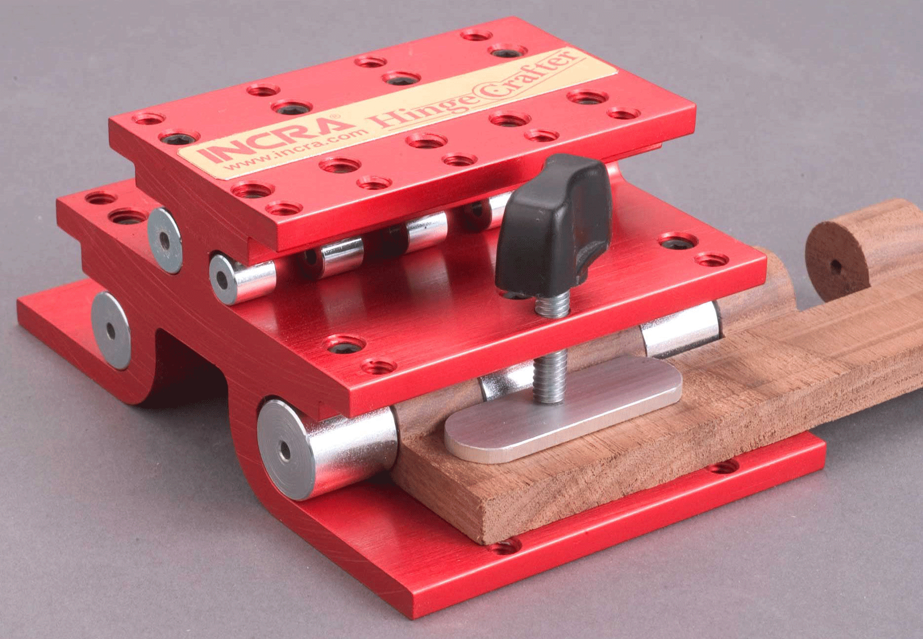 An application scenario or product detail of hinges for wood - Image 19