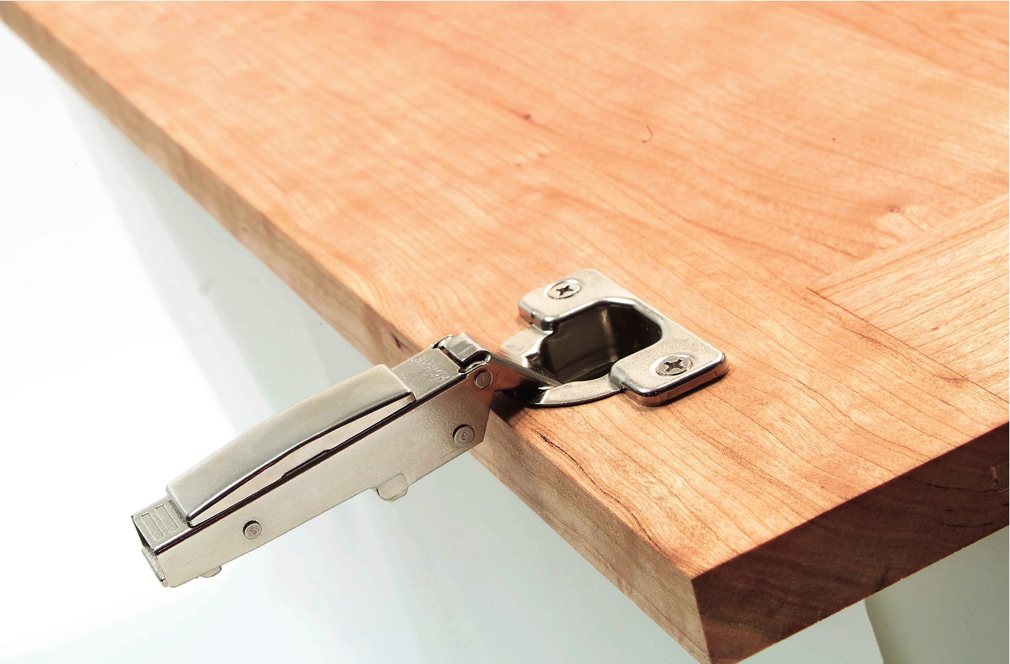 An application scenario or product detail of hinges for wood - Image 21