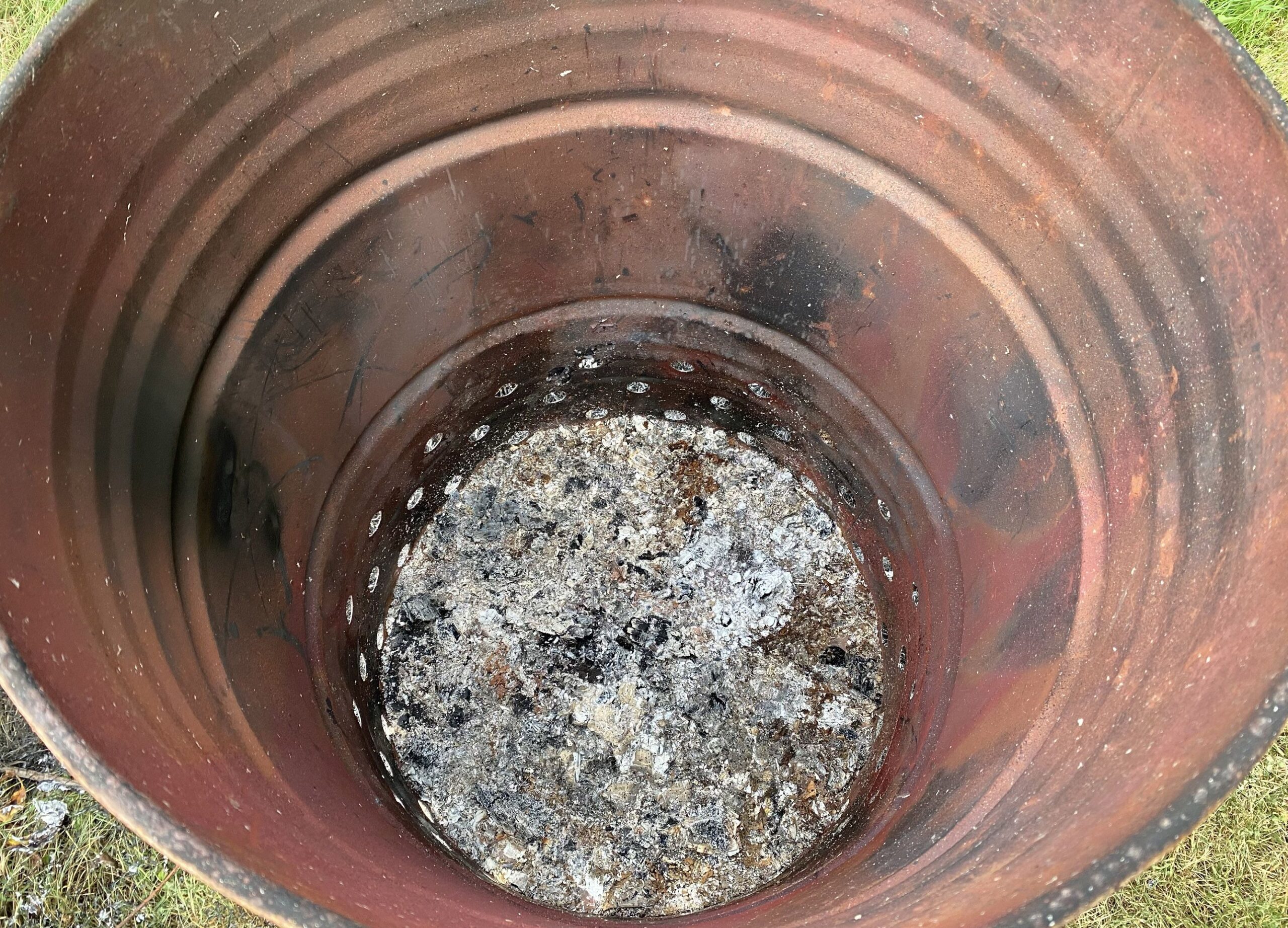 An application scenario or product detail of holes in burn barrel - Image 12