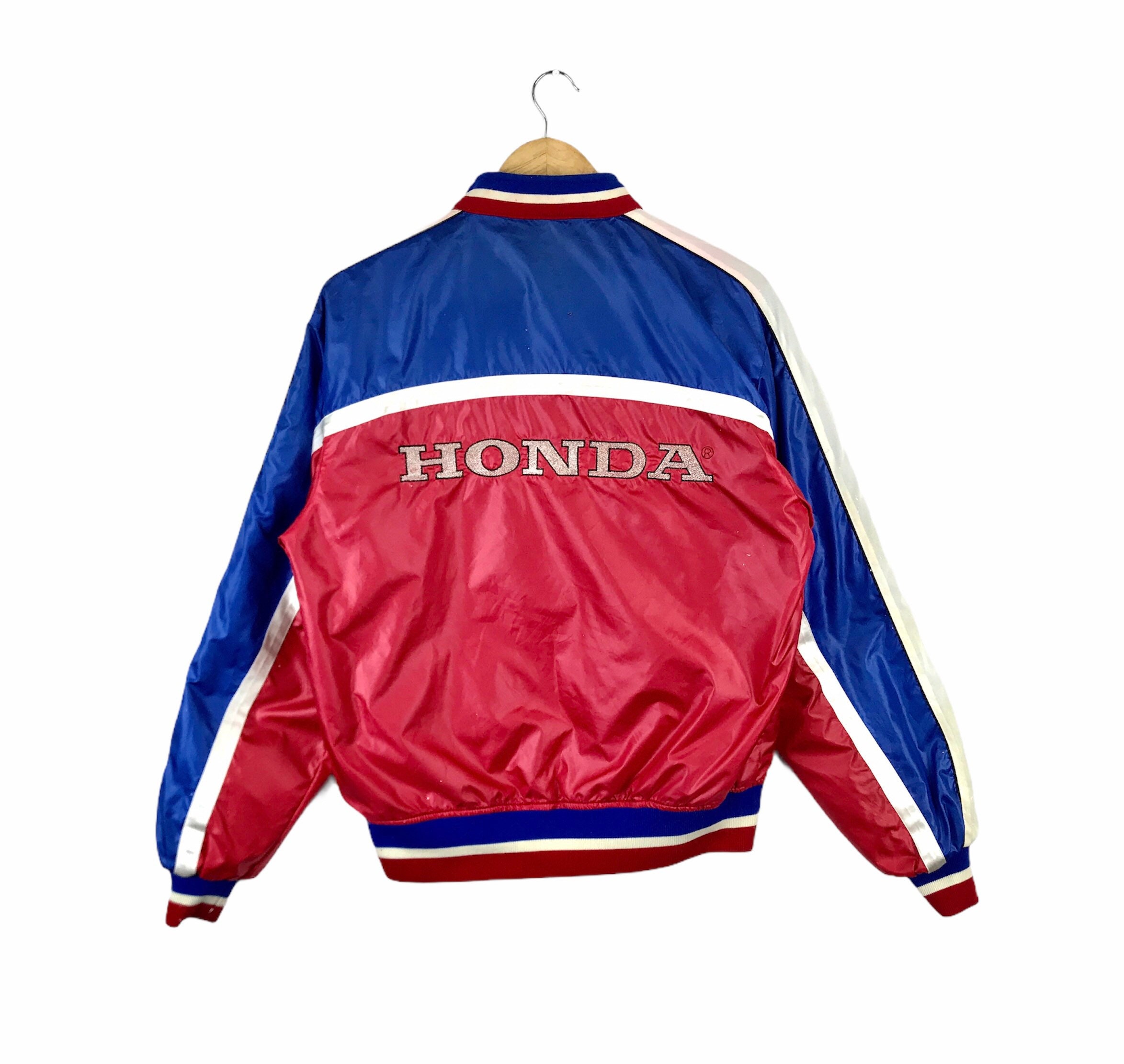 An application scenario or product detail of honda racing jacket - Image 13