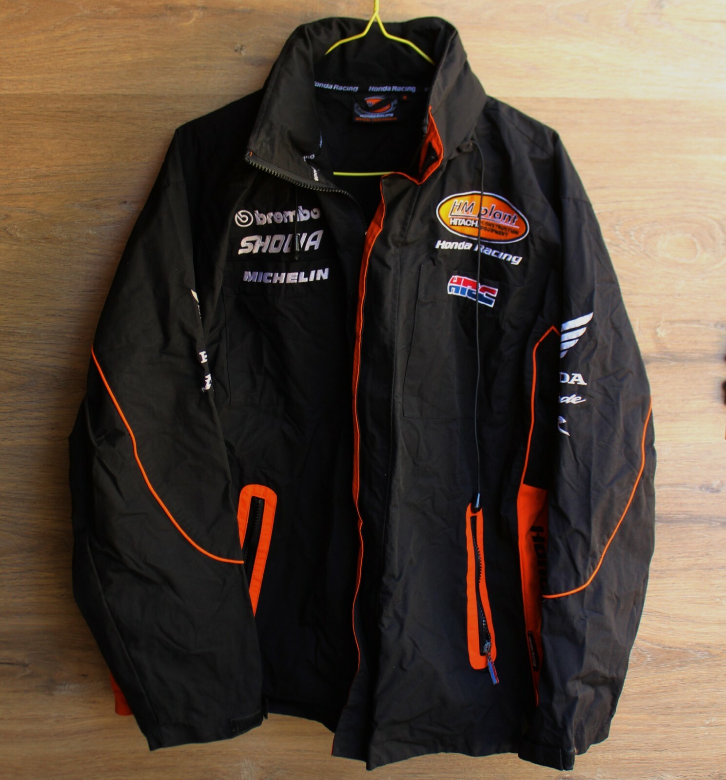 An application scenario or product detail of honda racing jacket - Image 20