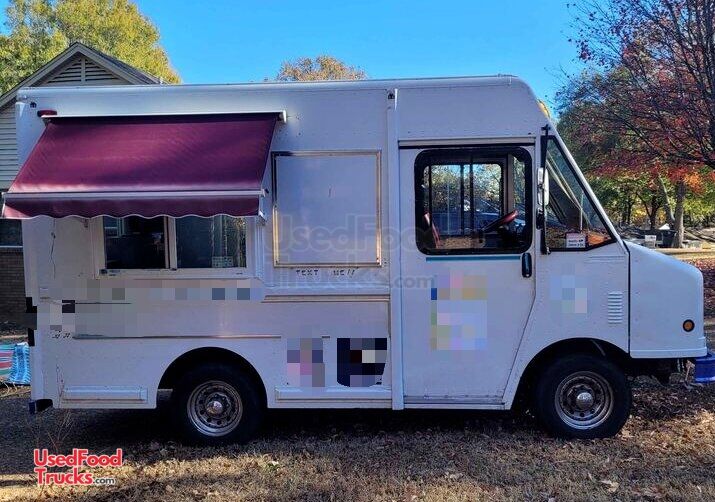 An application scenario or product detail of ice cream van for sale - Image 8