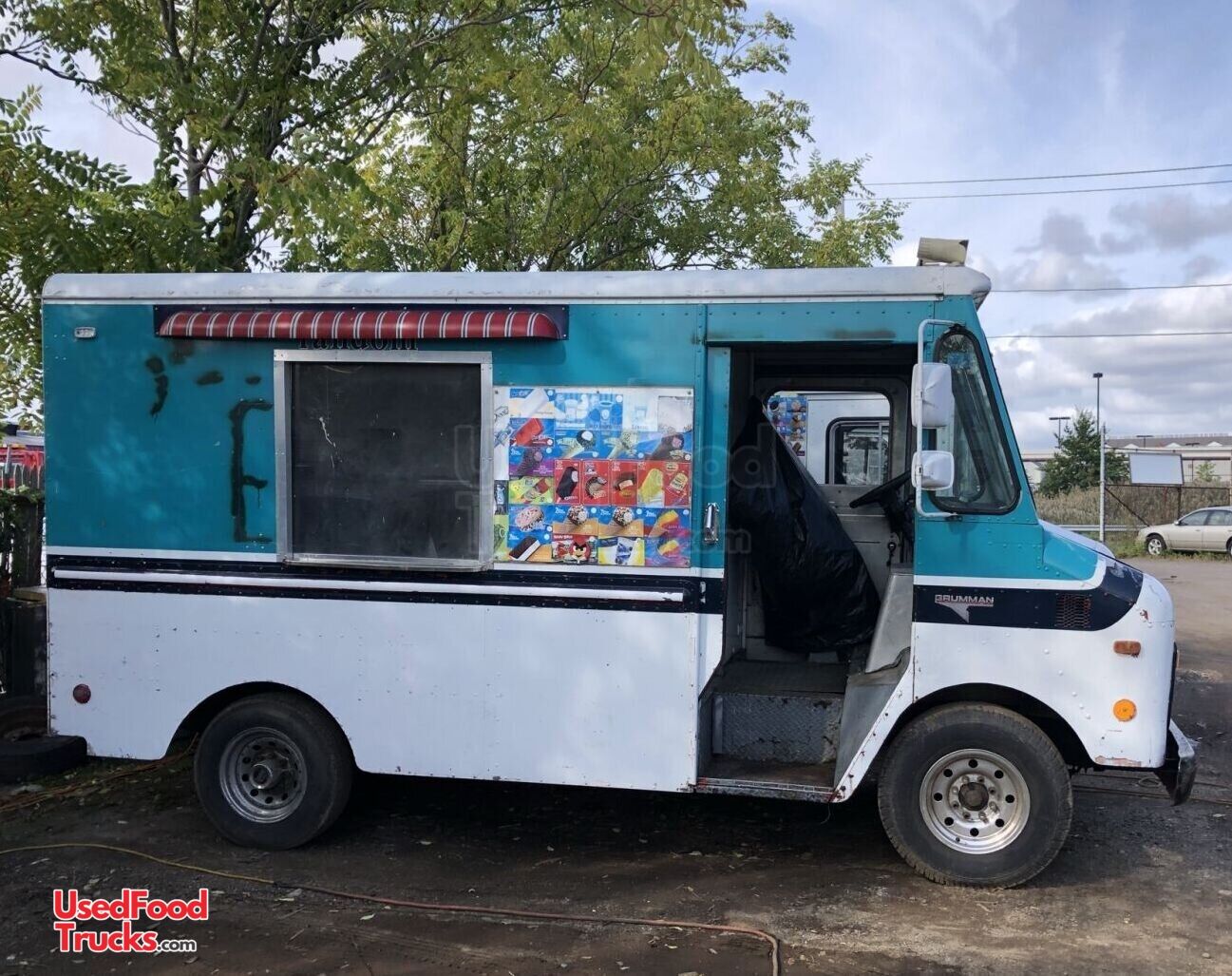 An application scenario or product detail of ice cream van for sale - Image 16