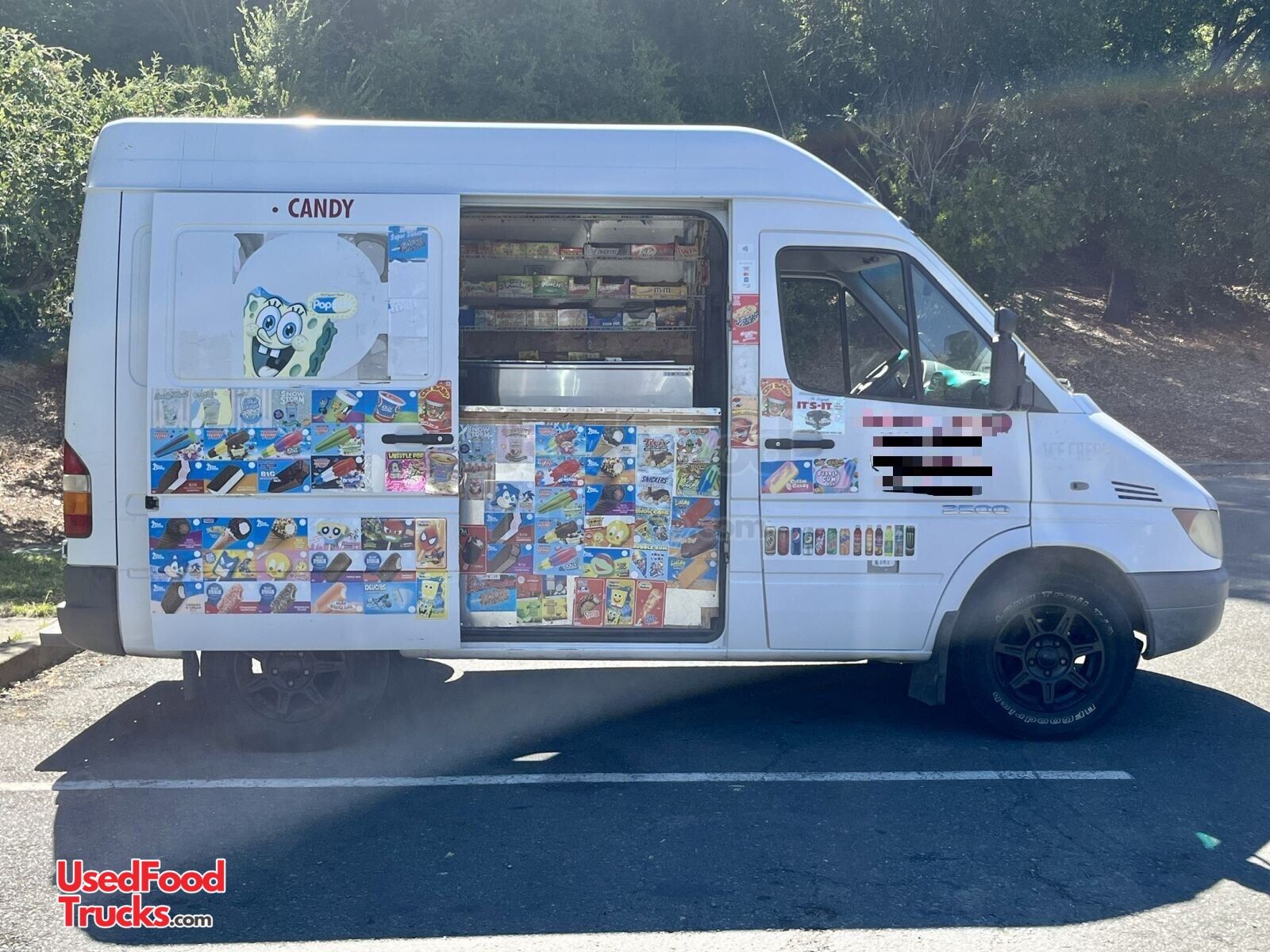An application scenario or product detail of ice cream van for sale - Image 22
