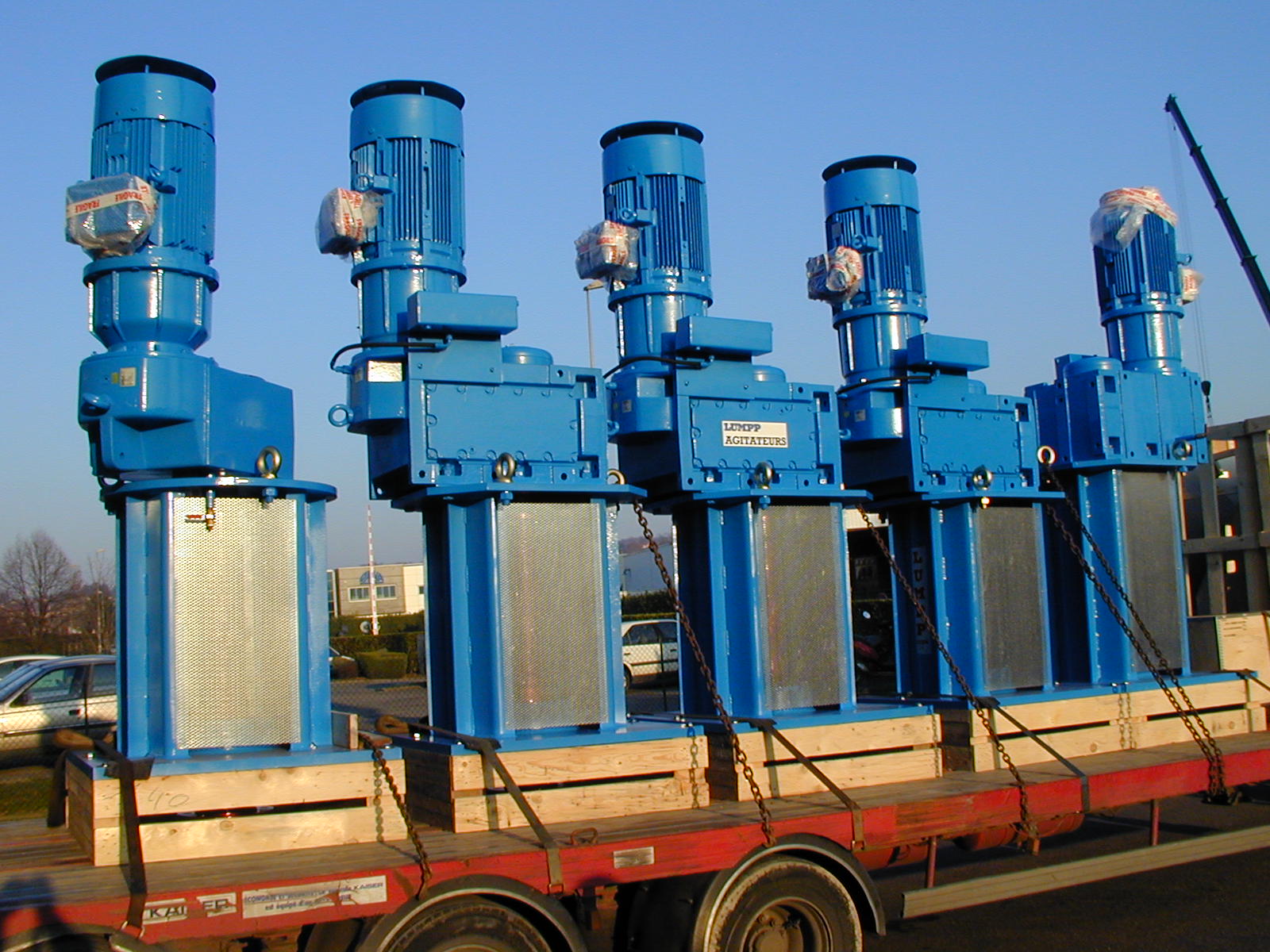 An application scenario or product detail of industrial agitators - Image 11