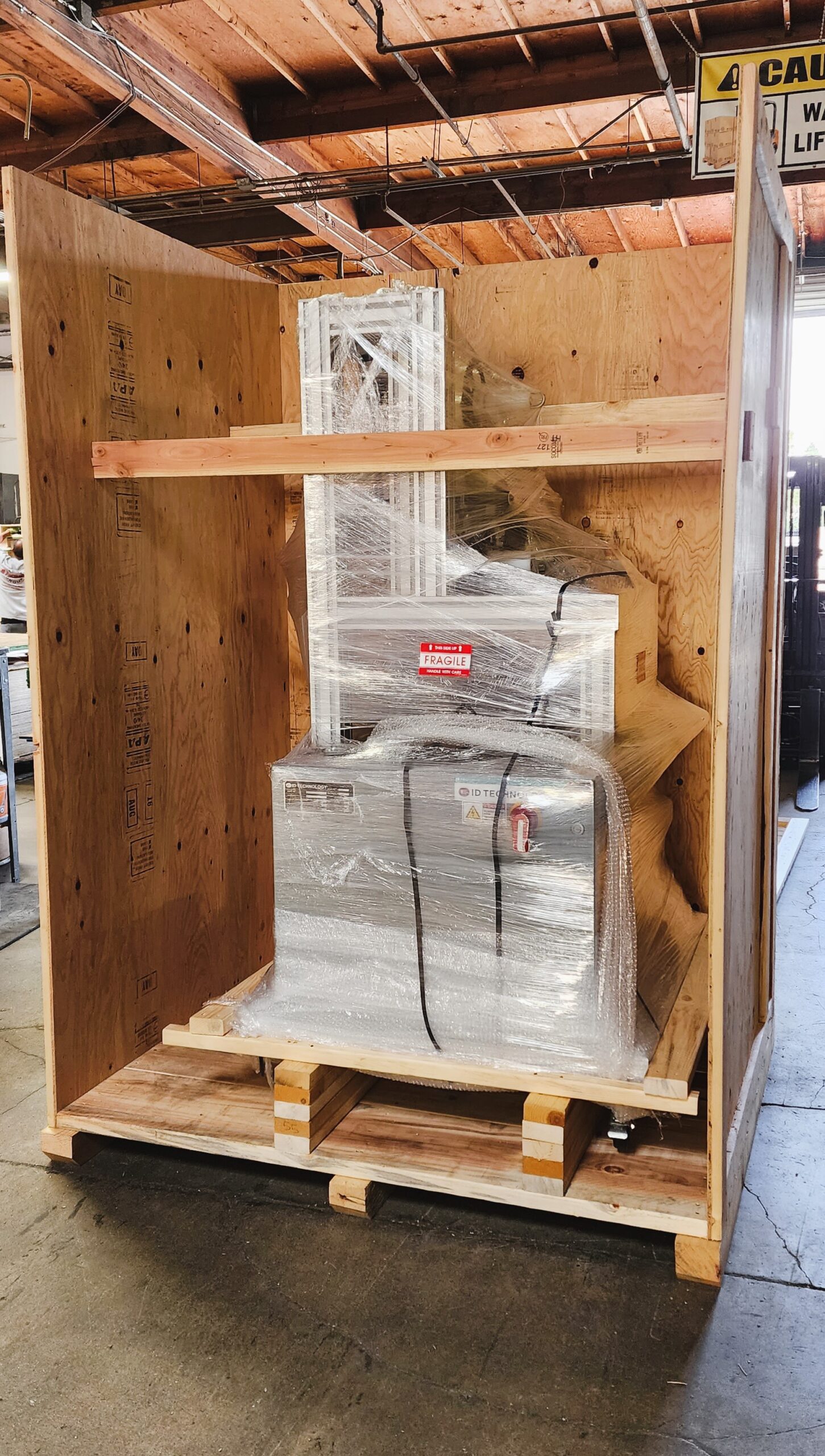 An application scenario or product detail of industrial crates - Image 3