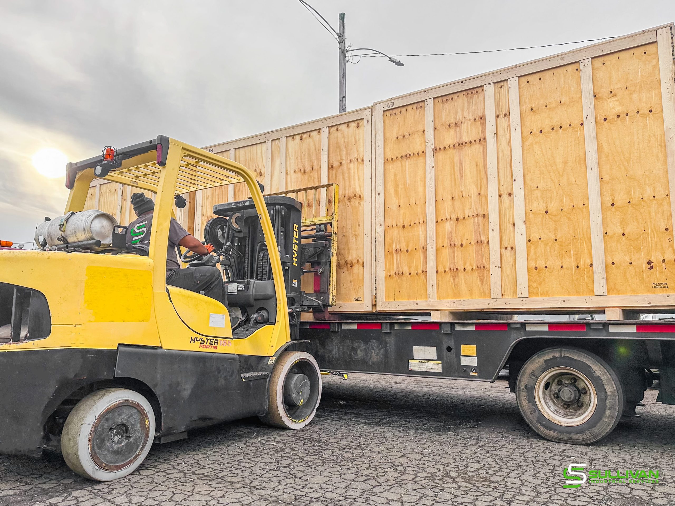 An application scenario or product detail of industrial crates - Image 4