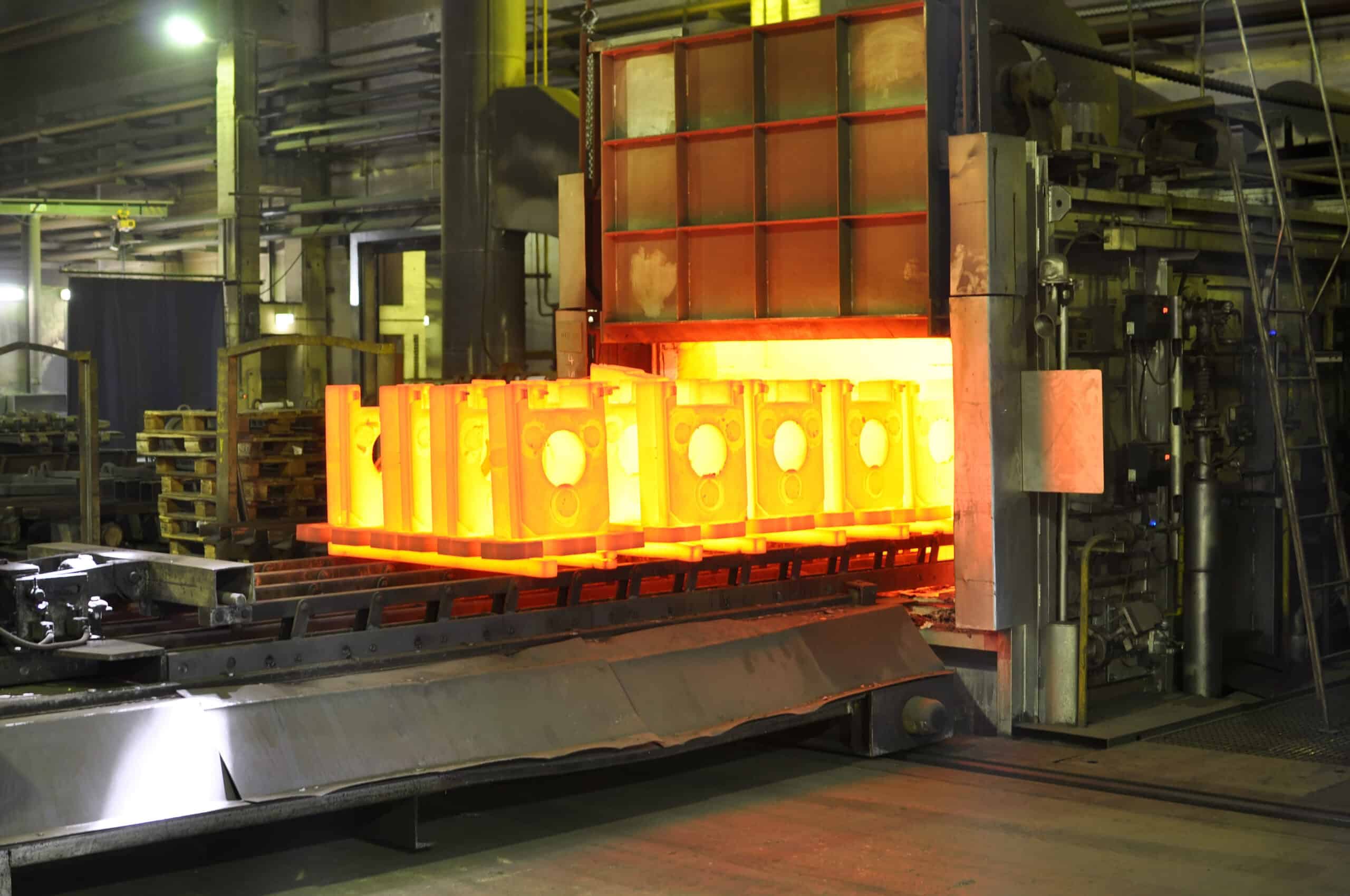 An application scenario or product detail of industrial heat treatment furnaces - Image 13