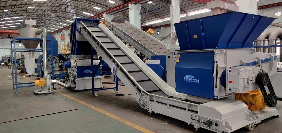 An application scenario or product detail of industrial rubber shredding applications - Image 10