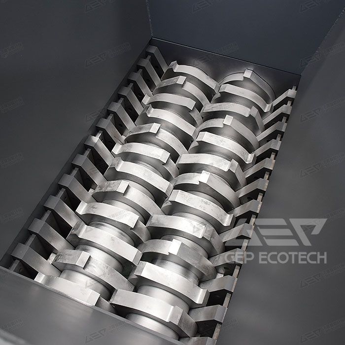 An application scenario or product detail of industrial rubber shredding applications - Image 12