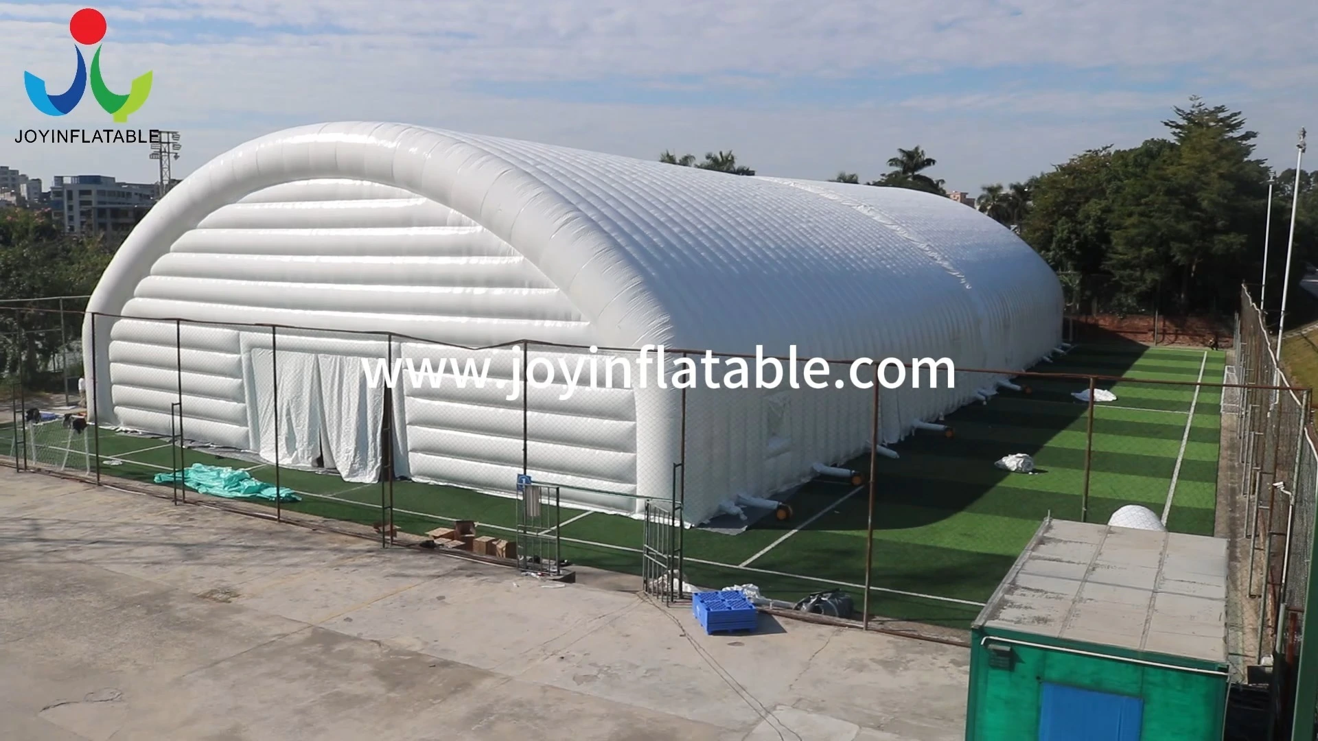 An application scenario or product detail of inflatable garage - Image 18