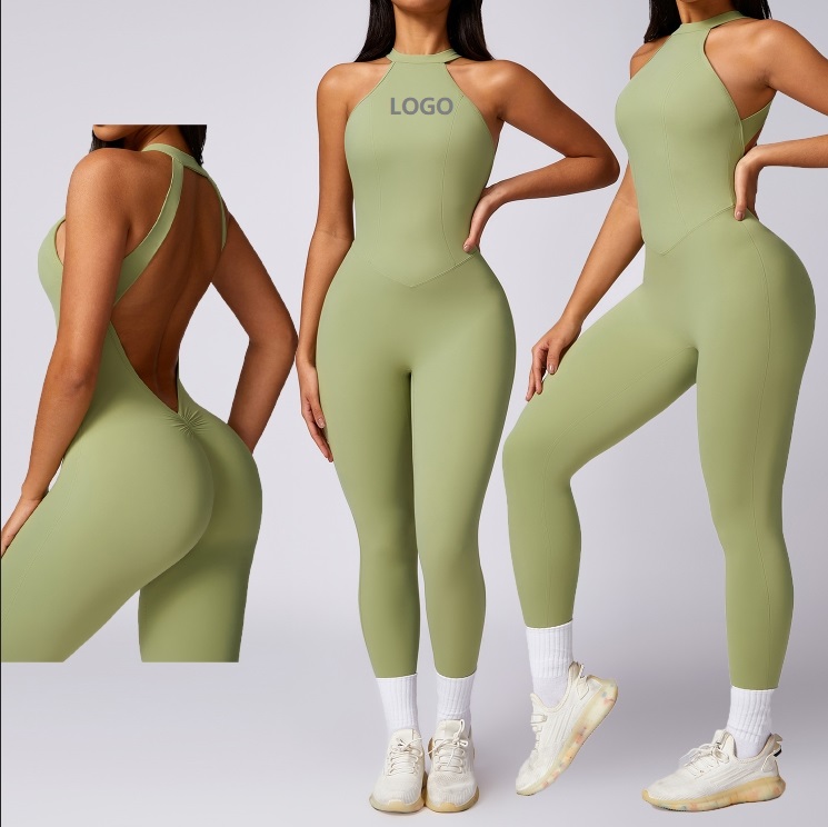 Featured image for the jumpsuit workout clothes guide