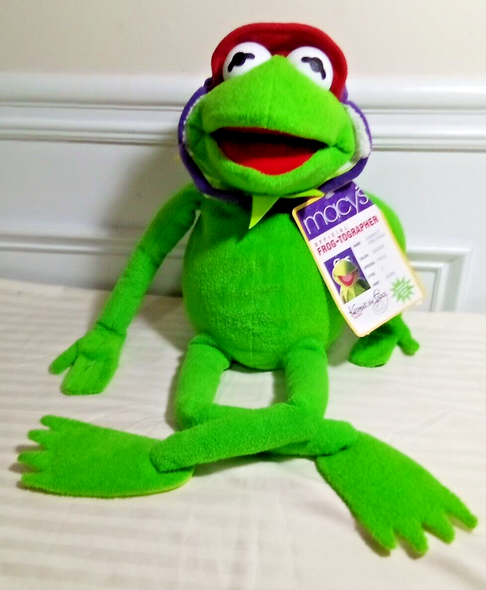 An application scenario or product detail of kermit the frog plush - Image 1