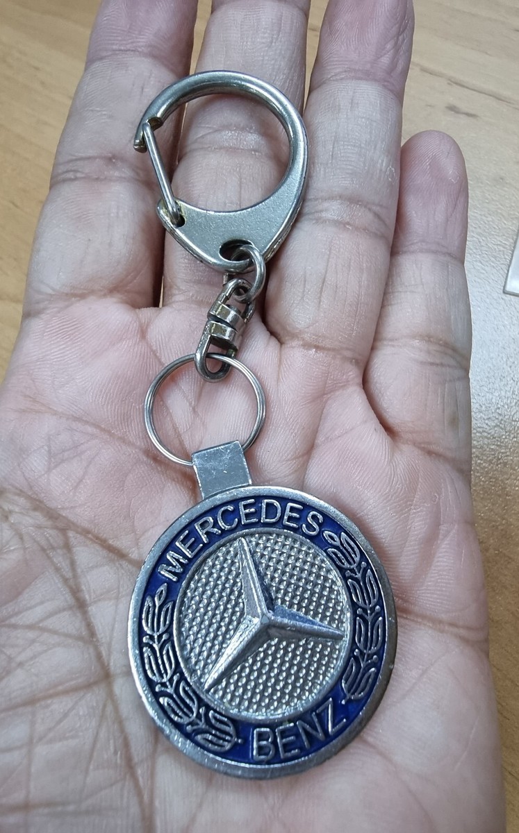 An application scenario or product detail of keyring mercedes - Image 12