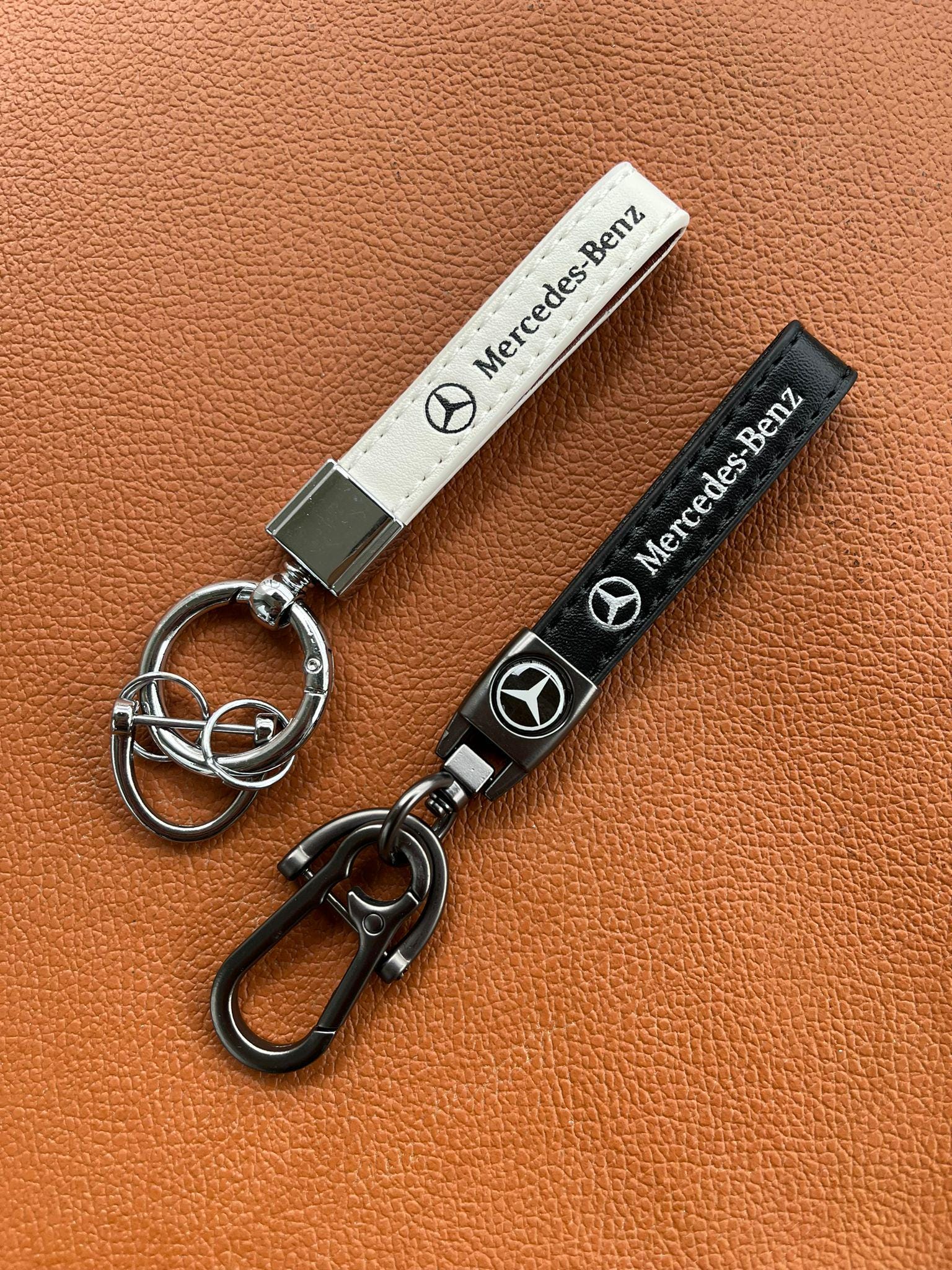 An application scenario or product detail of keyring mercedes - Image 16