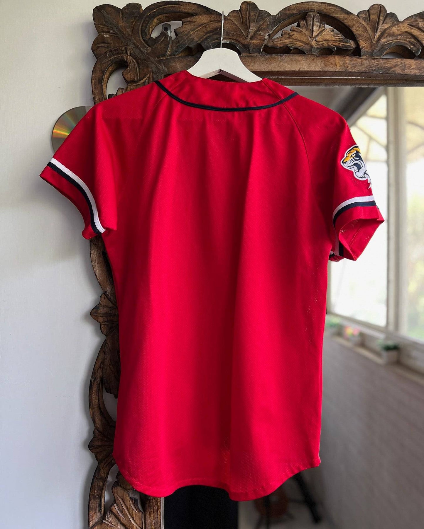 An application scenario or product detail of kia tigers jersey - Image 14