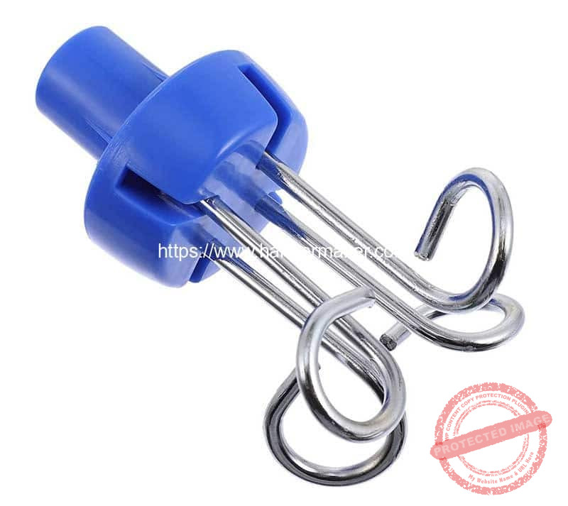 An application scenario or product detail of kimona pole hanger metal hook - Image 23