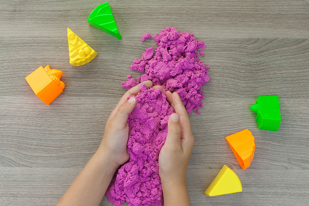 An application scenario or product detail of kinetic sand bulk - Image 8