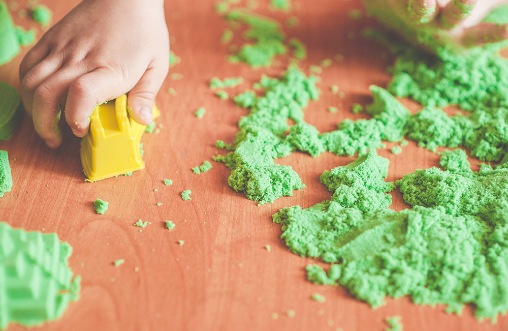 An application scenario or product detail of kinetic sand bulk - Image 13