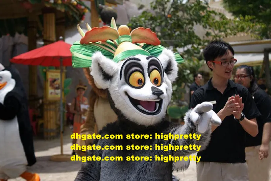 An application scenario or product detail of king julien costume - Image 8