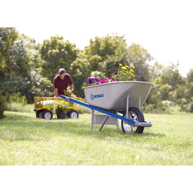An application scenario or product detail of kobalt wheelbarrow - Image 13