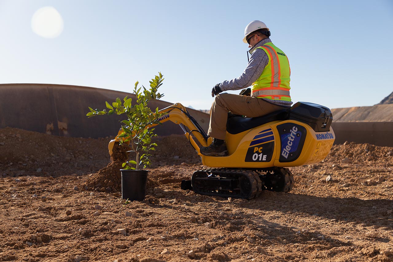 An application scenario or product detail of komatsu pc01 - Image 10