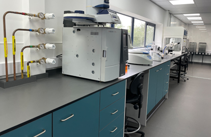 An application scenario or product detail of laboratory benching - Image 12