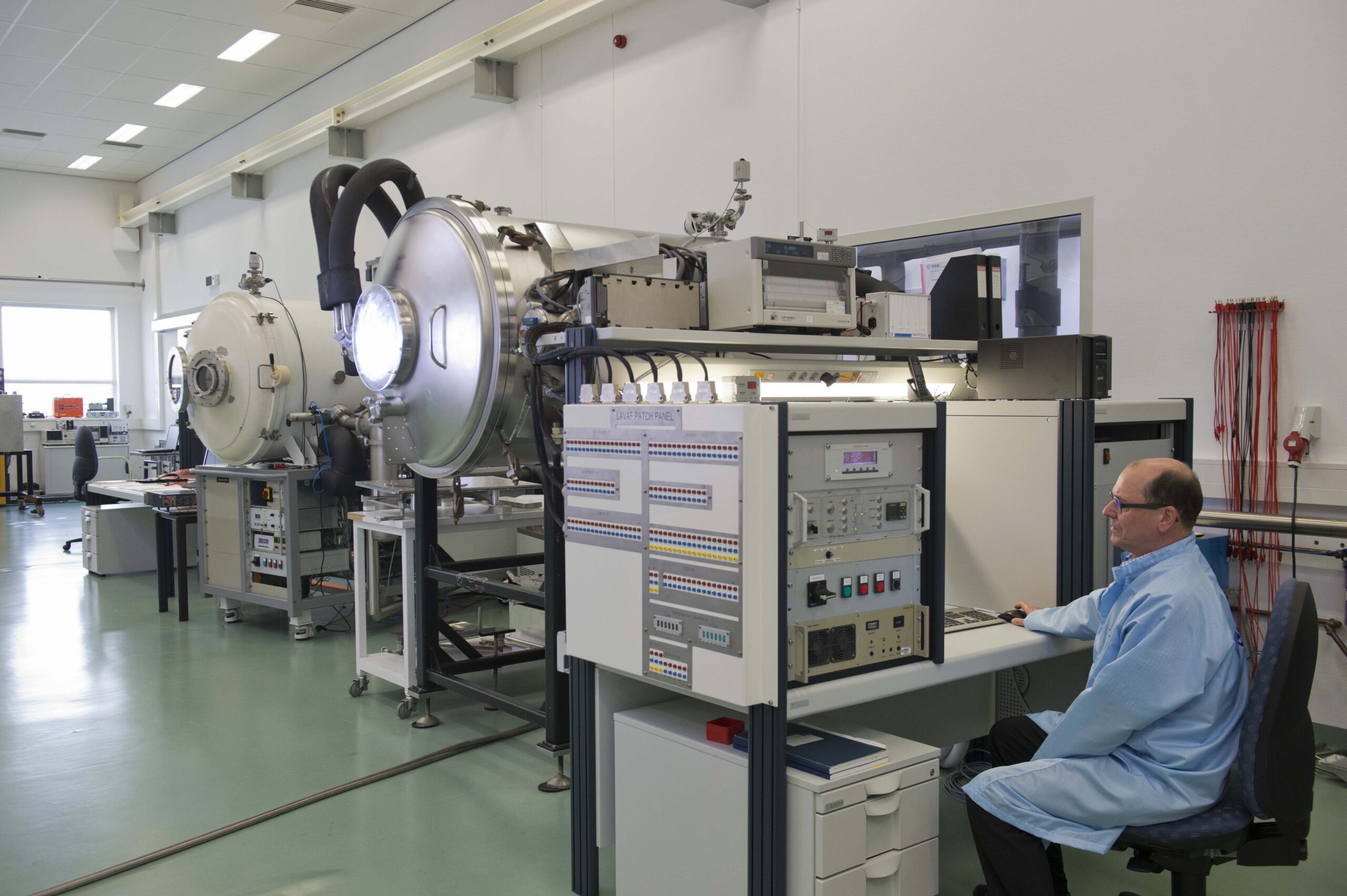 An application scenario or product detail of laboratory chambers - Image 10