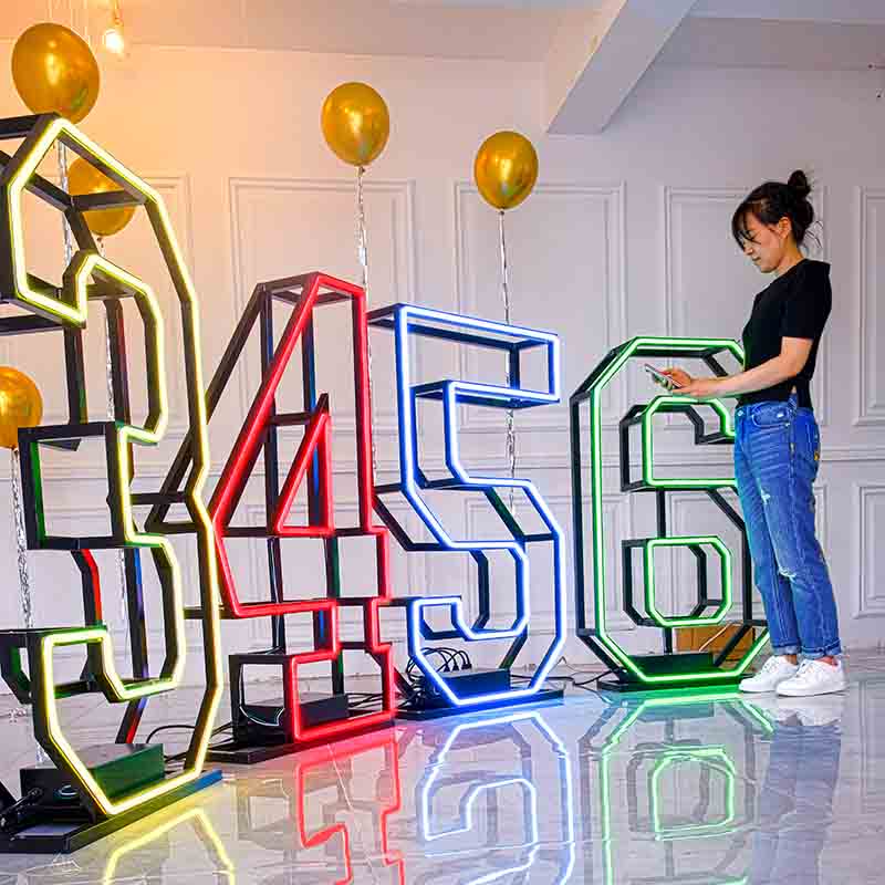 An application scenario or product detail of large light up letters - Image 12