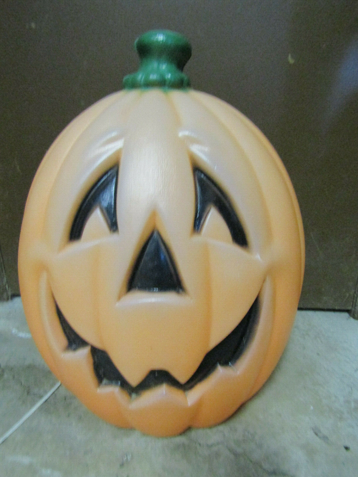An application scenario or product detail of large plastic pumpkins - Image 17