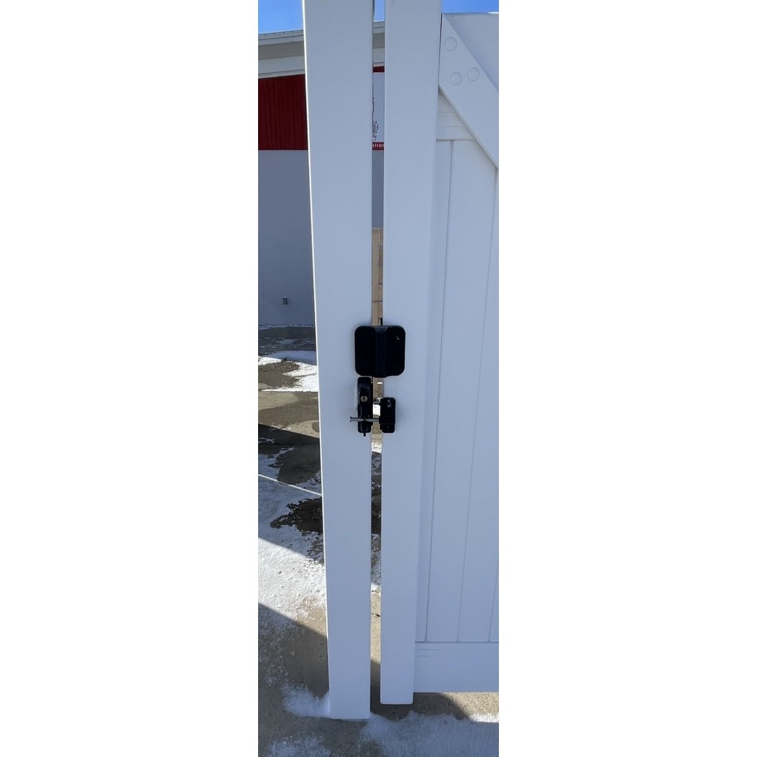 An application scenario or product detail of latch post - Image 10