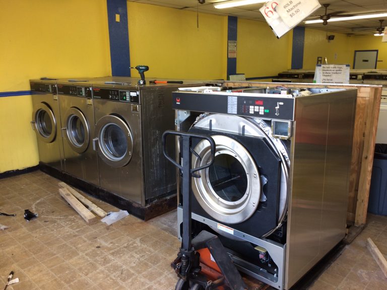 An application scenario or product detail of laundromat machines for sale - Image 10