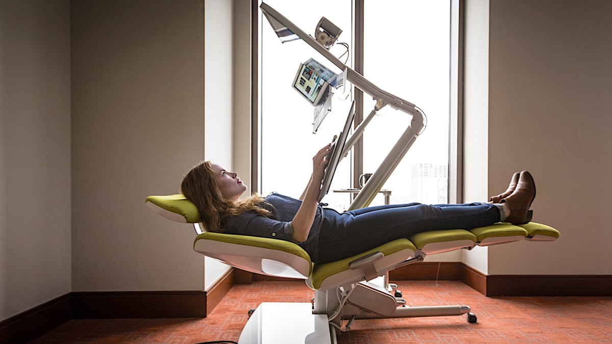 An application scenario or product detail of laying down got chairs - Image 10