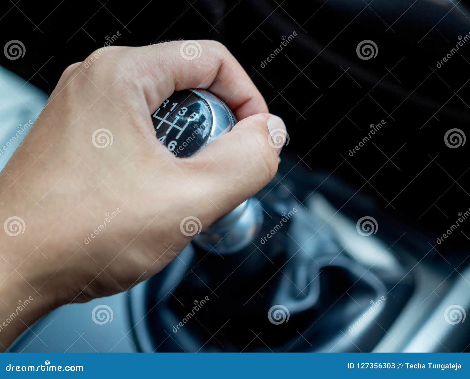 An application scenario or product detail of left hand gear - Image 23