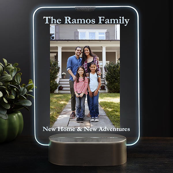 An application scenario or product detail of lighted picture frame - Image 10