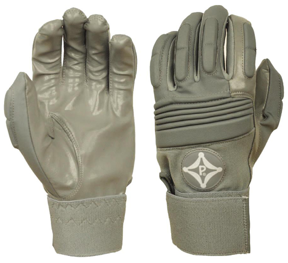 An application scenario or product detail of linebacker gloves - Image 6