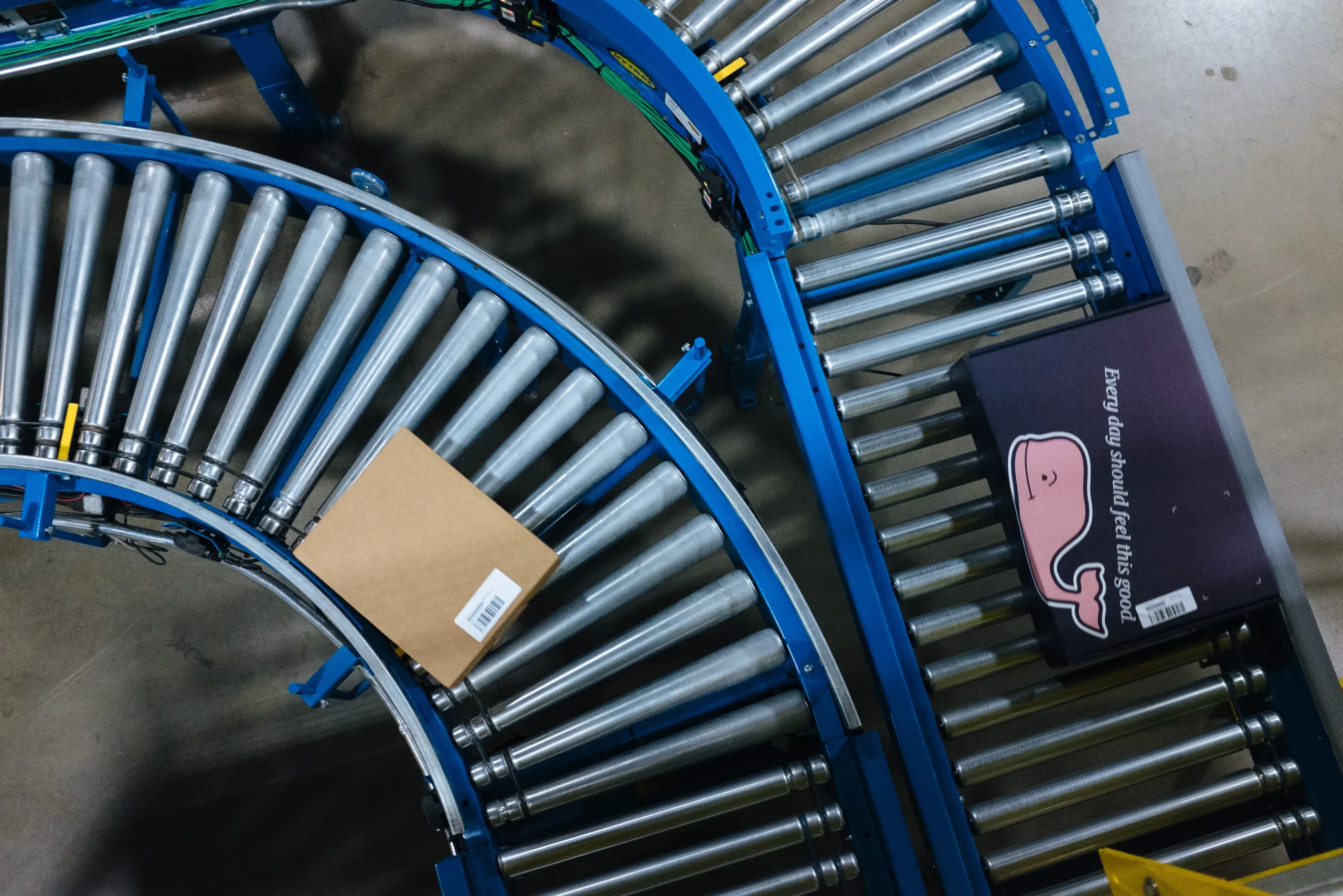 An application scenario or product detail of live roller conveyor - Image 7