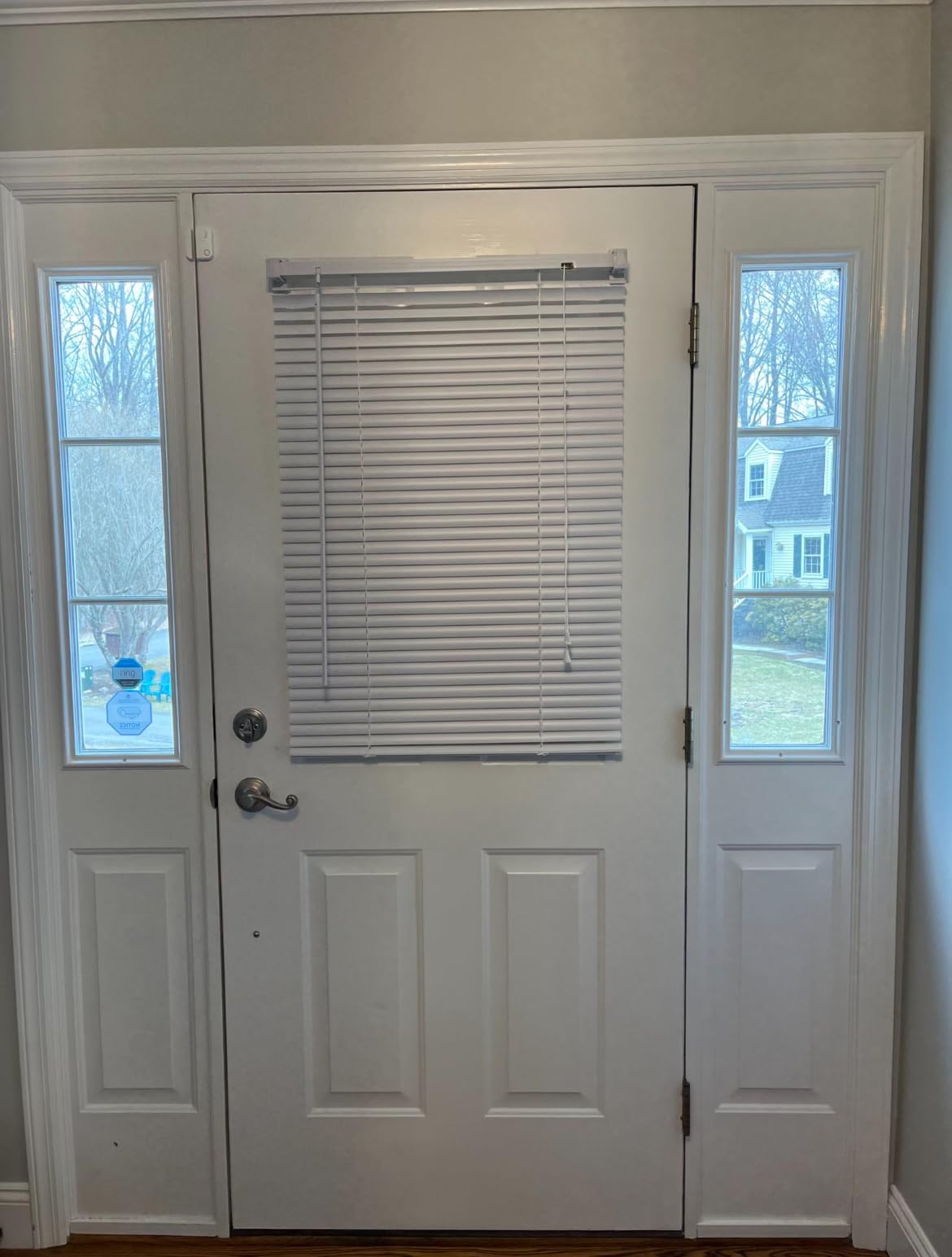 Featured image for the magnetic blinds for metal doors guide