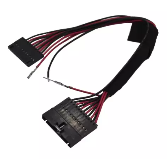 An application scenario or product detail of male to female wiring harness adapter - Image 18