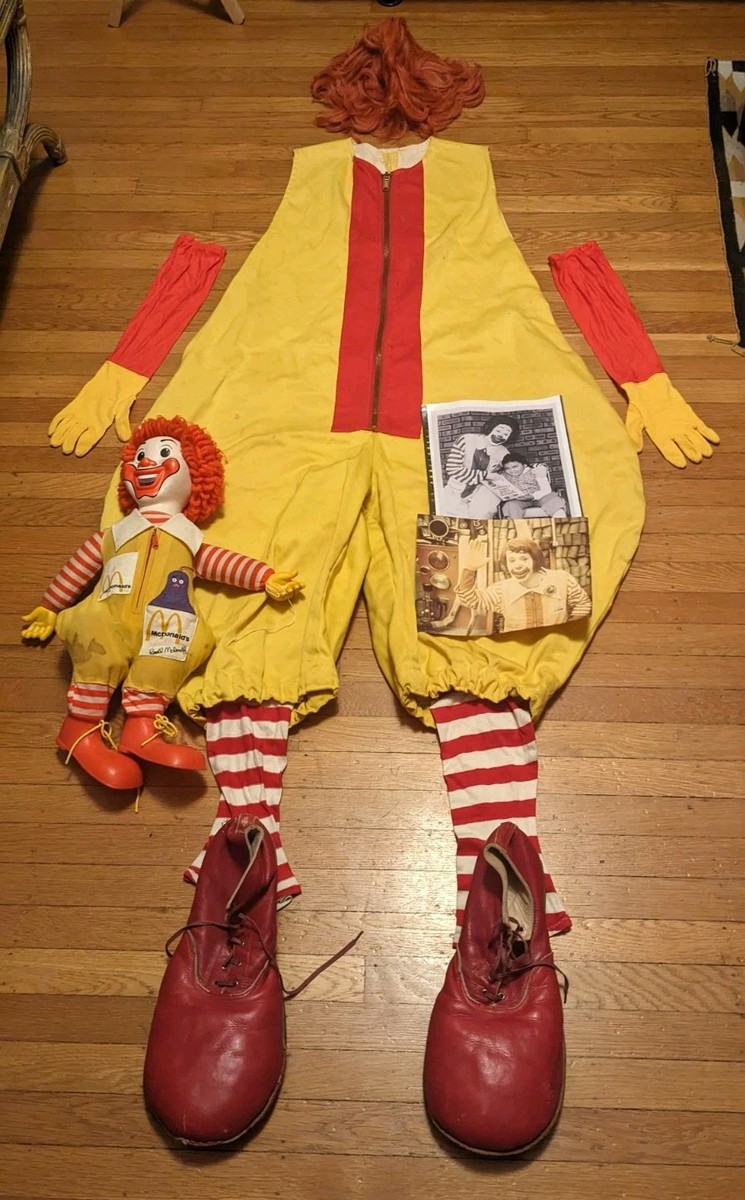 An application scenario or product detail of mcdonalds costume - Image 5