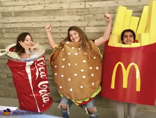 An application scenario or product detail of mcdonalds costume - Image 8