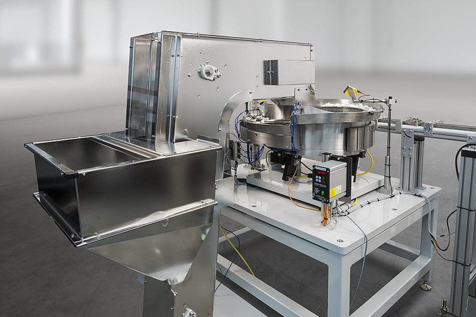 An application scenario or product detail of medical parts feeding systems - Image 4