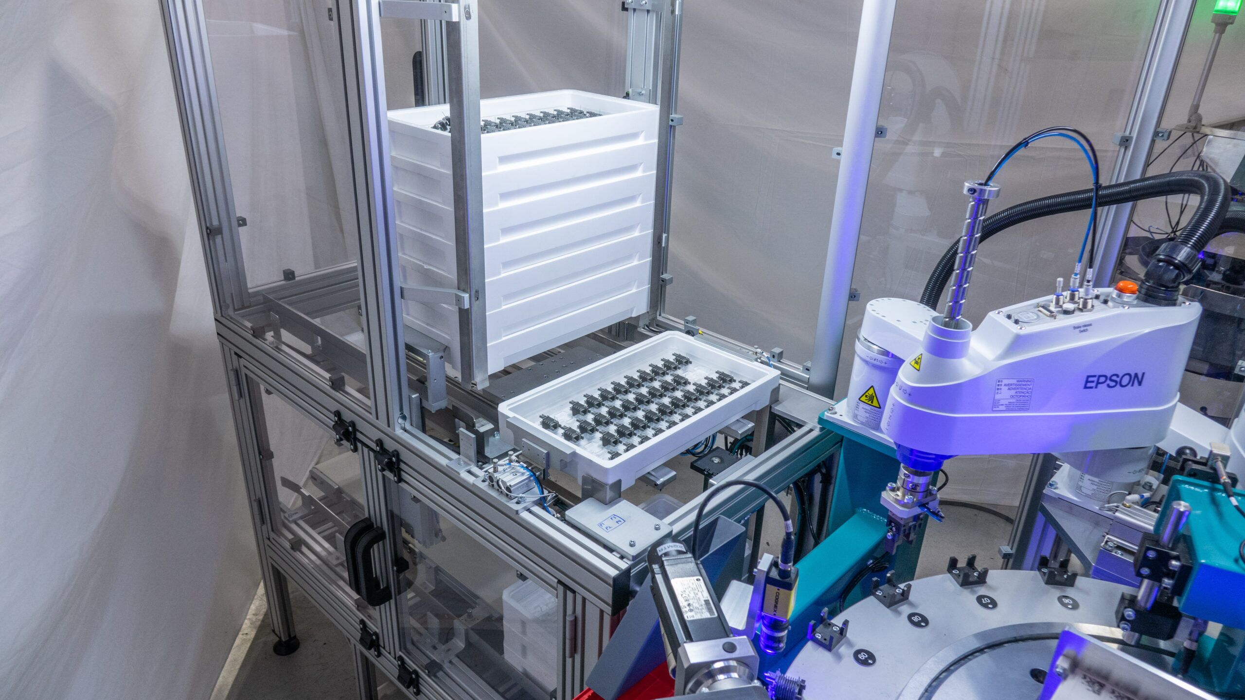 An application scenario or product detail of medical parts feeding systems - Image 19
