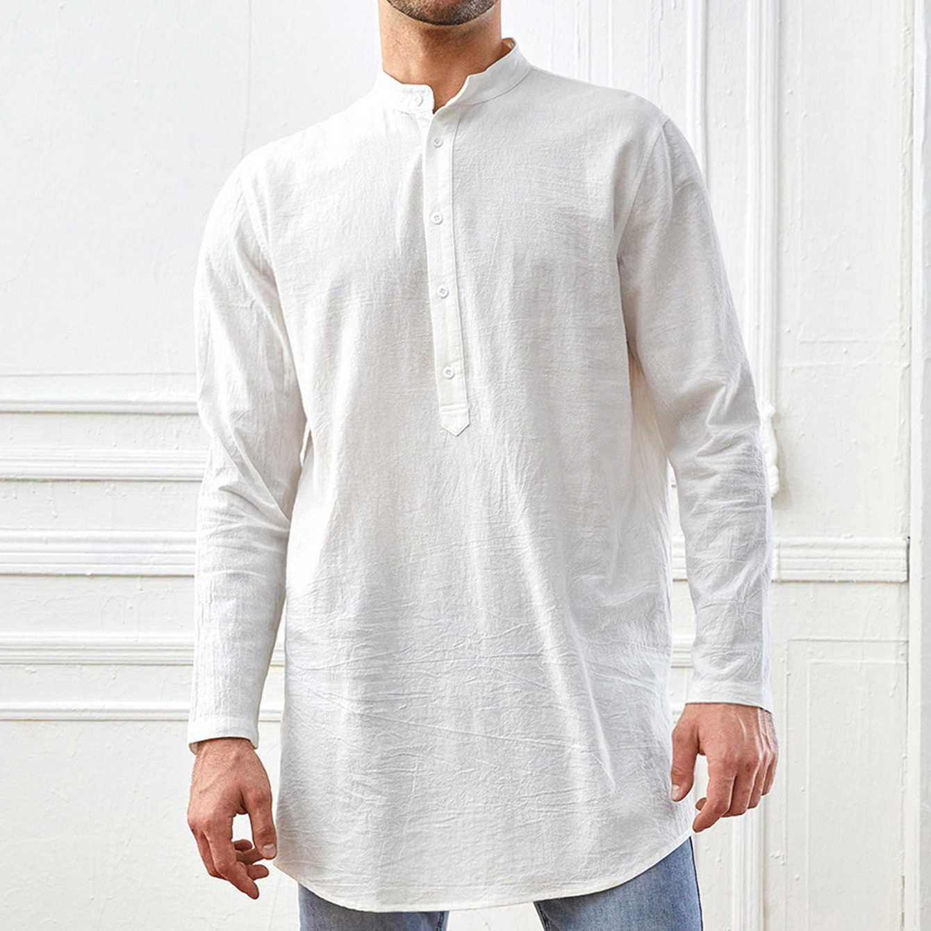 An application scenario or product detail of men's oversized long shirt muslim style - Image 20